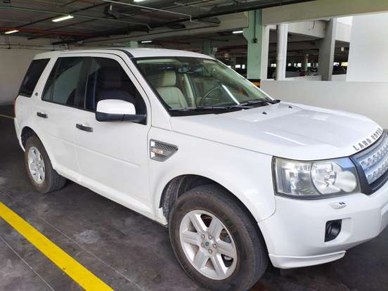 LAND ROVER-FREELANDER 2-2011