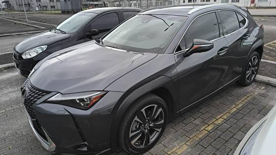 LEXUS UX 250h 2.0 VVT-I HYBRID LUXURY CVT