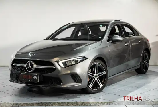 MERCEDES-BENZ-A 200-2020
