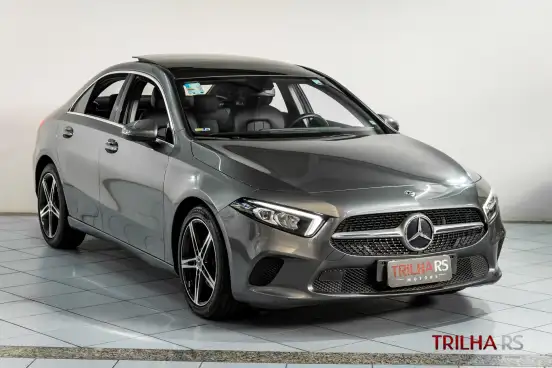 MERCEDES-BENZ-A 200-2020