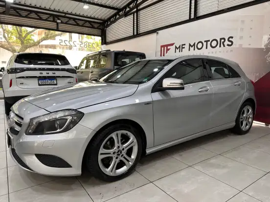 MERCEDES-BENZ-A 200-2014