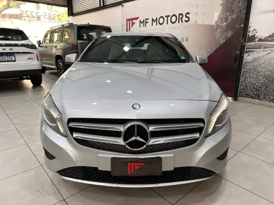 MERCEDES-BENZ-A 200-2014