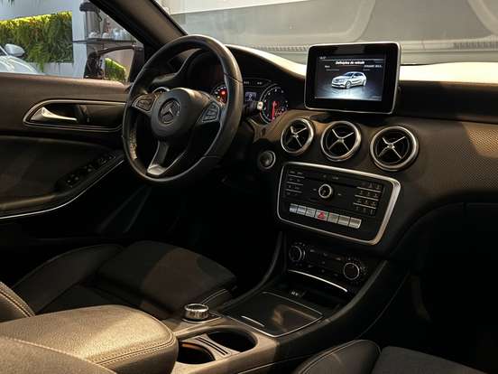 MERCEDES-BENZ-A 200-1.6 CGI FLEX 7G-DCT MERCEDES-BENZ-A 200-2017