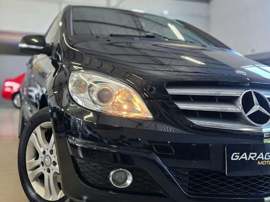 MERCEDES-BENZ-B 180-1.7 8V GASOLINA 4P AUTOMÁTICO MERCEDES-BENZ-B 180-2011