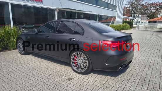 MERCEDES-BENZ-C 63 AMG-2024