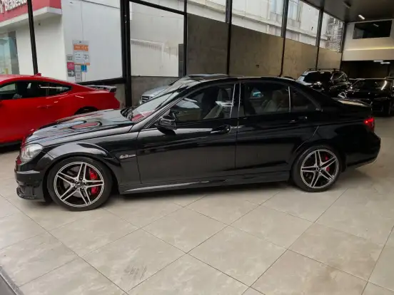 MERCEDES-BENZ-C 63 AMG-6.3 SEDAN V8 GASOLINA 4P AUTOMATICO MERCEDES-BENZ-C 63 AMG-2011