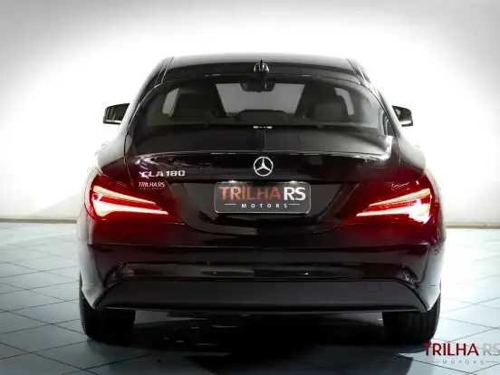 MERCEDES-BENZ-CLA 180-1.6 CGI GASOLINA 7G-DCT MERCEDES-BENZ-CLA 180-2019