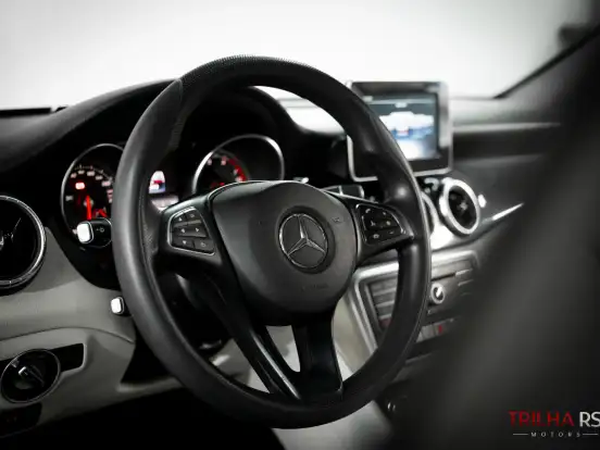 MERCEDES-BENZ-CLA 180-1.6 CGI GASOLINA 7G-DCT MERCEDES-BENZ-CLA 180-2019
