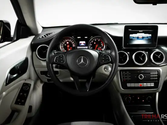 MERCEDES-BENZ-CLA 180-1.6 CGI GASOLINA 7G-DCT MERCEDES-BENZ-CLA 180-2019