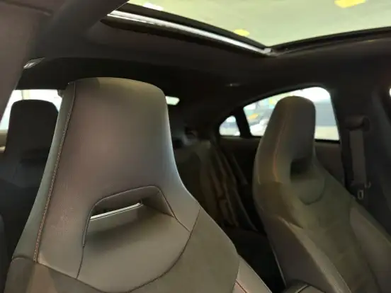 MERCEDES-BENZ-CLA 200-2023