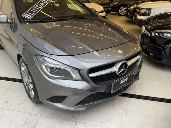 MERCEDES-BENZ-CLA 200-1.6 VISION 16V FLEX 4P AUTOMÁTICO MERCEDES-BENZ-CLA 200-2015