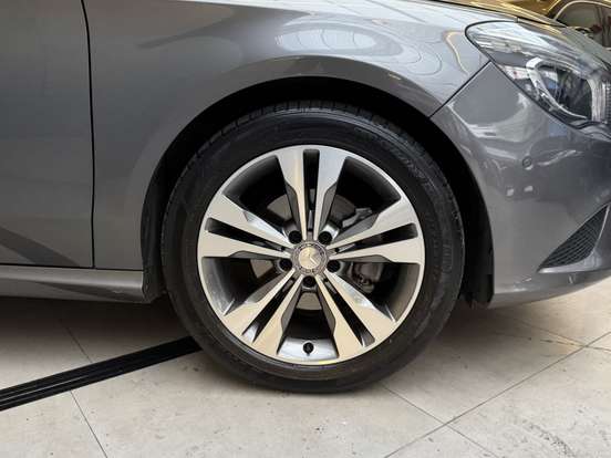MERCEDES-BENZ-CLA 200-1.6 VISION 16V FLEX 4P AUTOMÁTICO MERCEDES-BENZ-CLA 200-2015