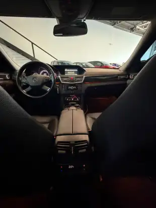 MERCEDES-BENZ-E 250-2011