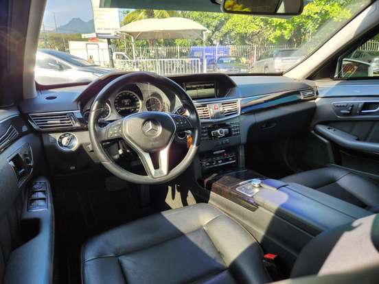 MERCEDES-BENZ-E 250-2012