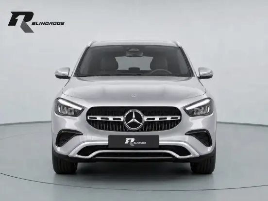 MERCEDES-BENZ-GLA 200-2026
