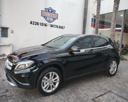 MERCEDES-BENZ-GLA 200-2015