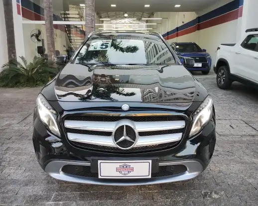 MERCEDES-BENZ-GLA 200-2015