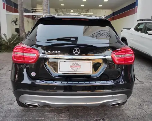 MERCEDES-BENZ-GLA 200-2015
