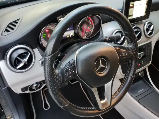 MERCEDES-BENZ-GLA 200-1.6 CGI ADVANCE 16V TURBO GASOLINA 4P AUTOMÁTICO MERCEDES-BENZ-GLA 200-2015