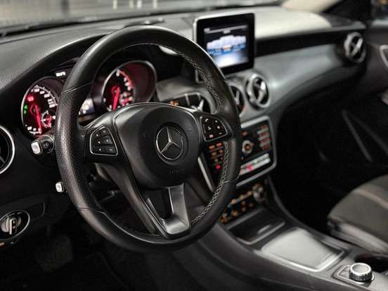 MERCEDES-BENZ-GLA 200-1.6 CGI FLEX ADVANCE 7G-DCT MERCEDES-BENZ-GLA 200-2018