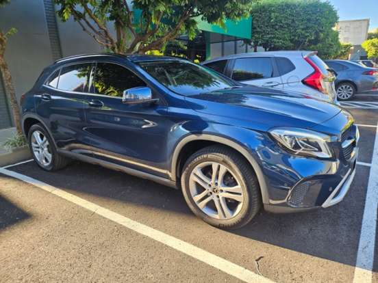 MERCEDES-BENZ-GLA 200-2019