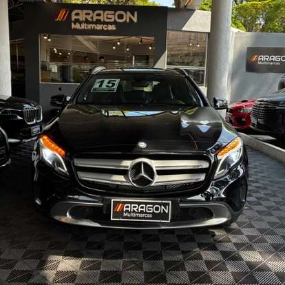 MERCEDES-BENZ-GLA 200-2015