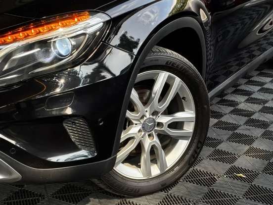 MERCEDES-BENZ-GLA 200-1.6 CGI VISION BLACK EDITION 16V TURBO GASOLINA 4P AUTOMÁTICO MERCEDES-BENZ-GLA 200-2015