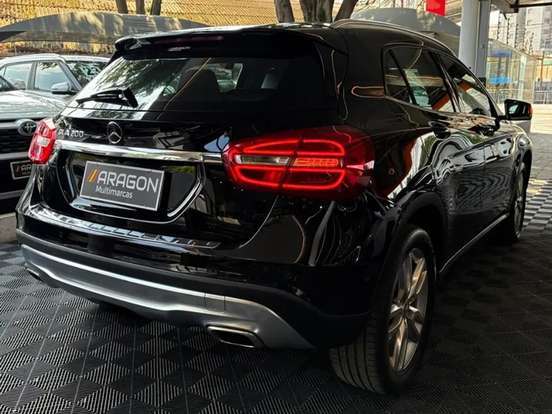 MERCEDES-BENZ-GLA 200-1.6 CGI VISION BLACK EDITION 16V TURBO GASOLINA 4P AUTOMÁTICO MERCEDES-BENZ-GLA 200-2015