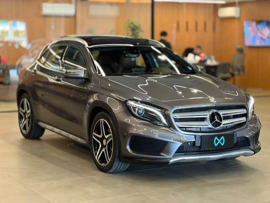 MERCEDES-BENZ-GLA 250-2016