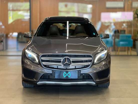 MERCEDES-BENZ-GLA 250-2016