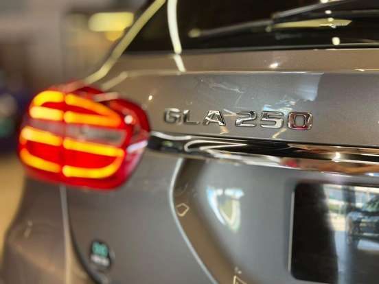 MERCEDES-BENZ-GLA 250-2016