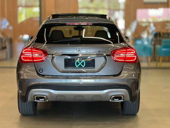 MERCEDES-BENZ-GLA 250-2016