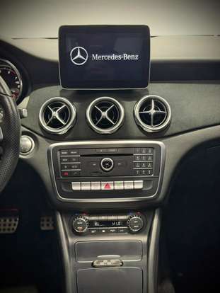 MERCEDES-BENZ-GLA 250-2018