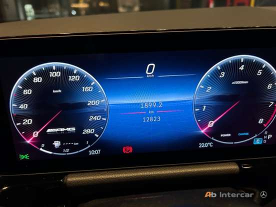 MERCEDES-BENZ-GLA 35 AMG-2024
