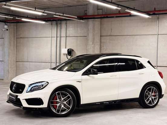 MERCEDES-BENZ-GLA 45 AMG-2.0 16V TURBO GASOLINA 4P AUTOMÁTICO MERCEDES-BENZ-GLA 45 AMG-2016