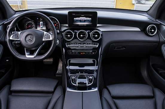 MERCEDES-BENZ-GLC 250-2018
