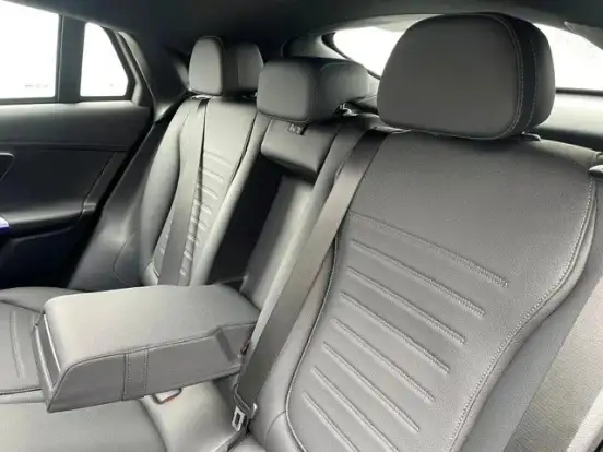 MERCEDES-BENZ-GLC 300-2026