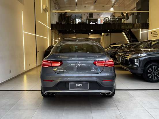 MERCEDES-BENZ-GLC 43 AMG-2019