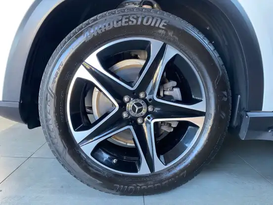 MERCEDES-BENZ-GLE 400d-2023
