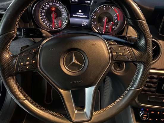 MERCEDES-BENZ-GLA 200-1.6 CGI ADVANCE 16V TURBO GASOLINA 4P AUTOMÁTICO MERCEDES-BENZ-GLA 200-2015