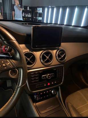 MERCEDES-BENZ-GLA 200-2015