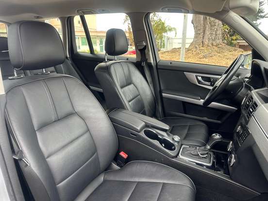 MERCEDES-BENZ-GLK 300-2010