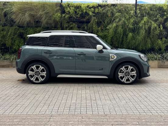MINI-COUNTRYMAN-2023