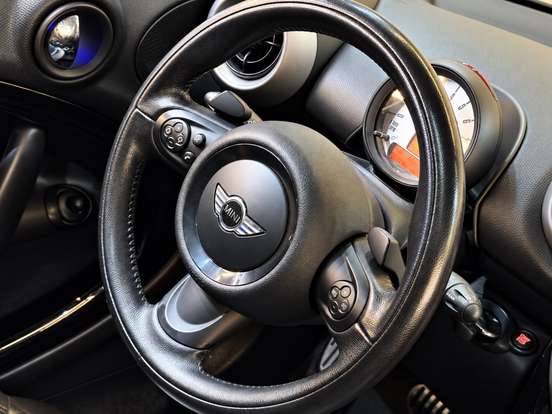 MINI-COUNTRYMAN-1.6 S ALL4 4X4 16V 184CV TURBO GASOLINA 4P AUTOMÁTICO MINI-COUNTRYMAN-2011