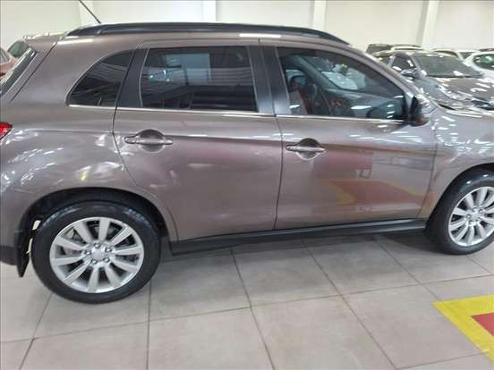 MITSUBISHI-ASX-2016
