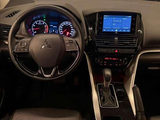 MITSUBISHI-ECLIPSE CROSS-2024