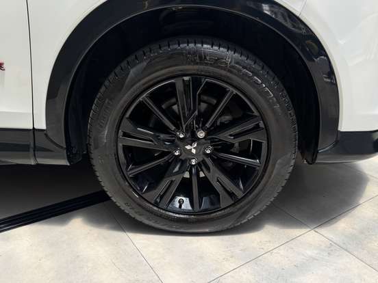 MITSUBISHI-ECLIPSE CROSS-1.5 MIVEC TURBO GASOLINA HPE BLACK CVT MITSUBISHI-ECLIPSE CROSS-2025