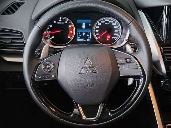 MITSUBISHI-ECLIPSE CROSS-1.5 MIVEC TURBO GASOLINA HPE CVT MITSUBISHI-ECLIPSE CROSS-2024