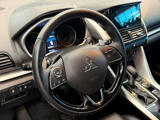 MITSUBISHI-ECLIPSE CROSS-1.5 MIVEC TURBO GASOLINA HPE-S S-AWC SPORT CVT MITSUBISHI-ECLIPSE CROSS-2023