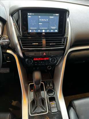 MITSUBISHI-ECLIPSE CROSS-2024